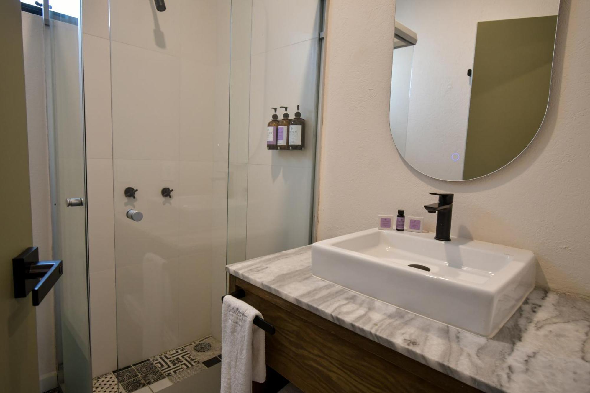Expo Satelite 2750 Hotel & Suites Гуадалахара Екстериор снимка