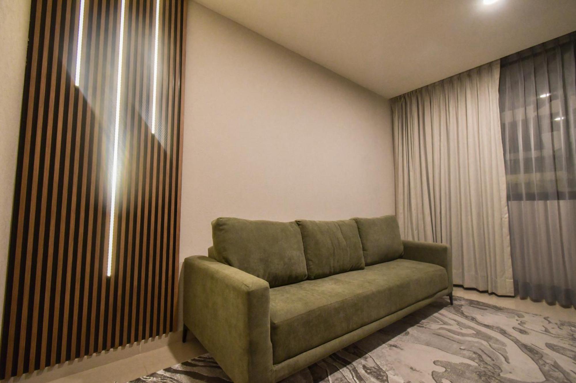 Expo Satelite 2750 Hotel & Suites Гуадалахара Екстериор снимка